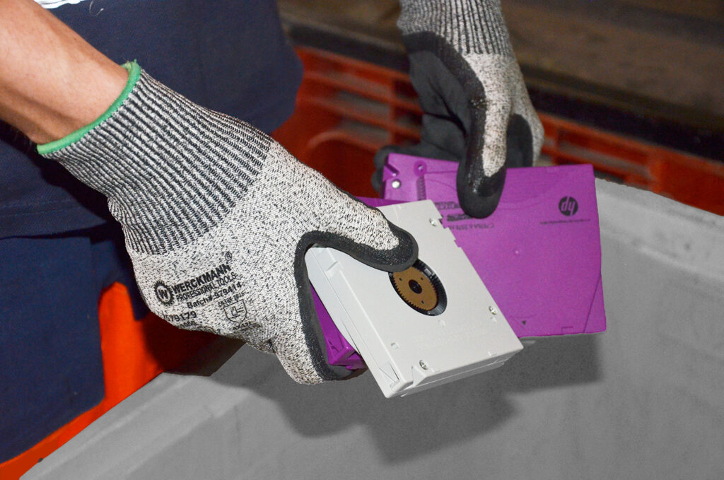 collecte de bandes magnetiques-confia