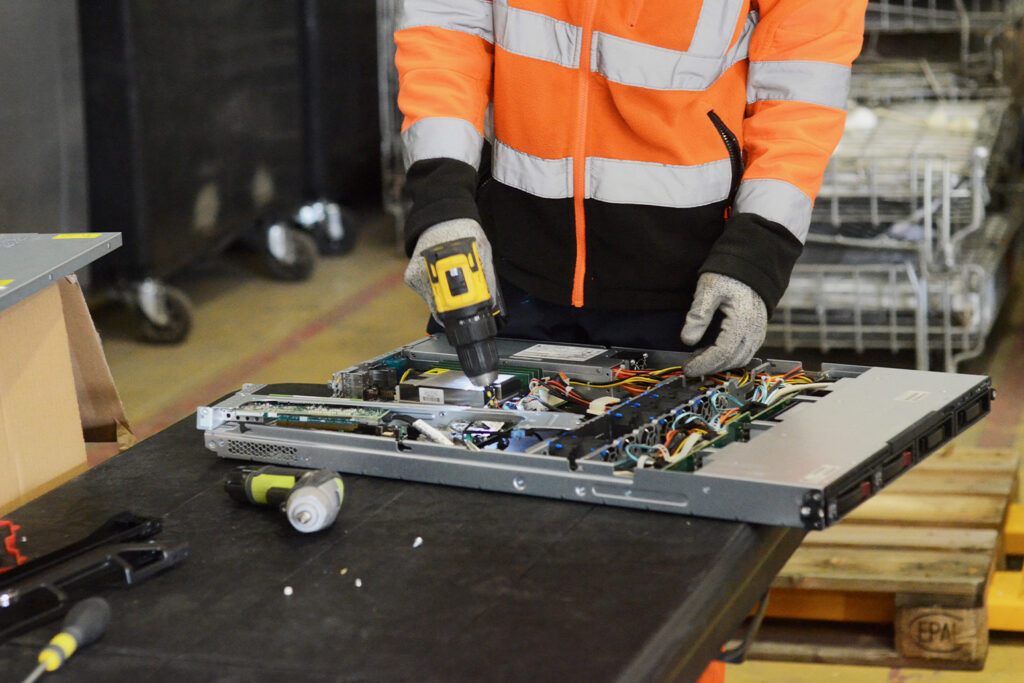 destruction et recyclage de carte circuits