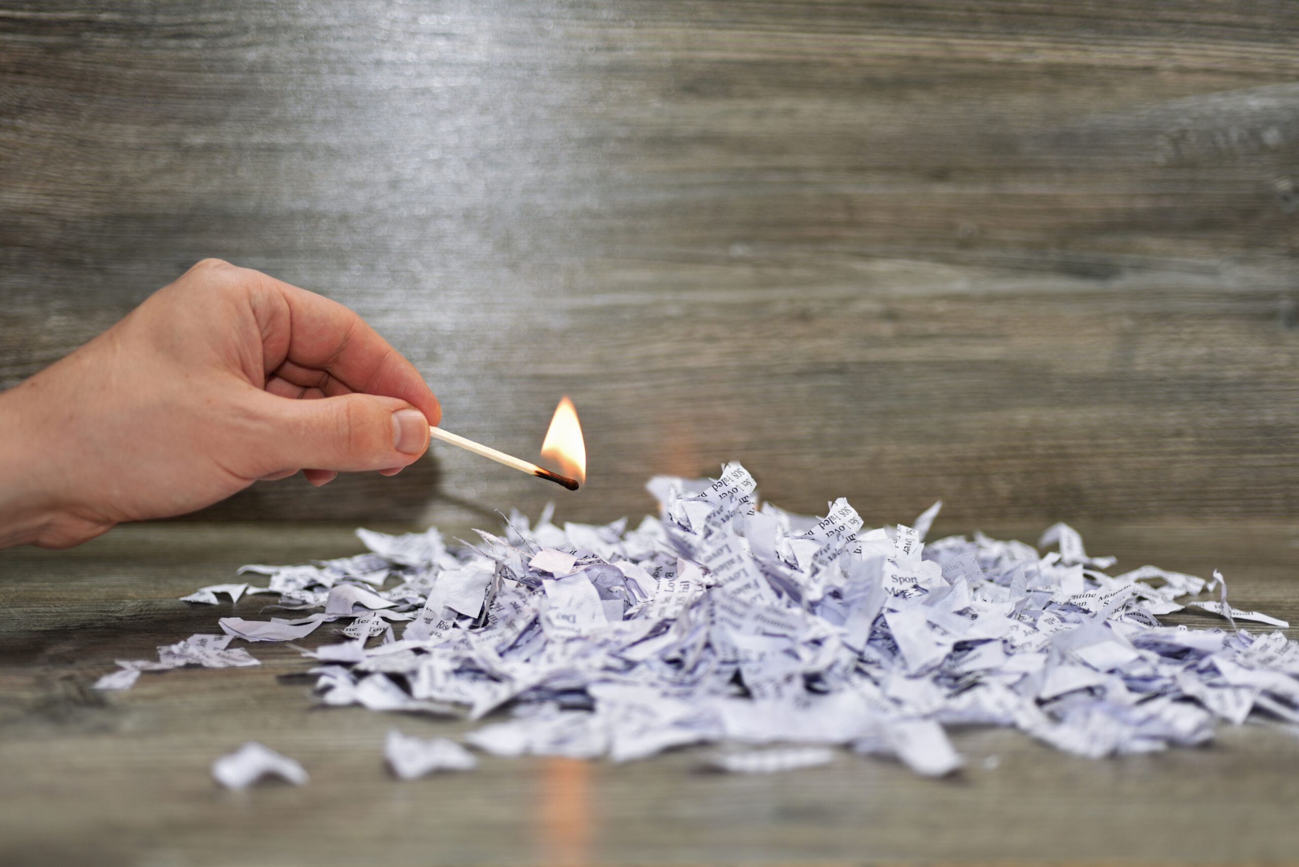 Comment détruire des papiers sans les brûler